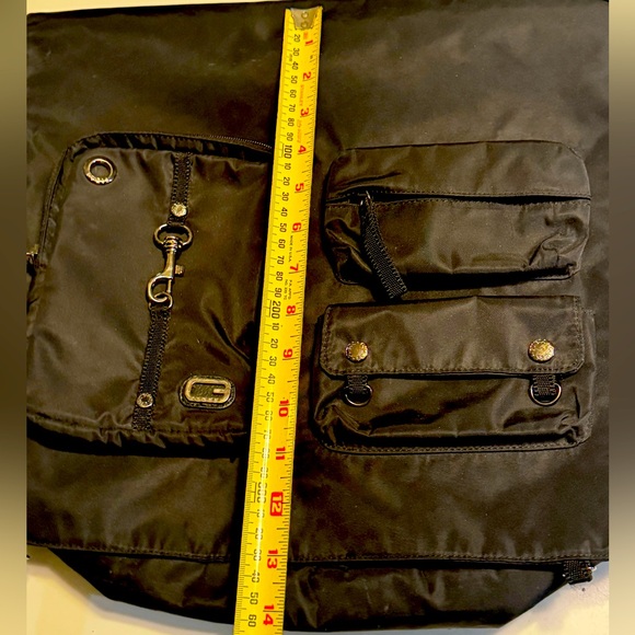 Retro Guess Women’s Black Lightweight Laptop Tablet Messenger Crossbody Bag - Picture 13 of 15